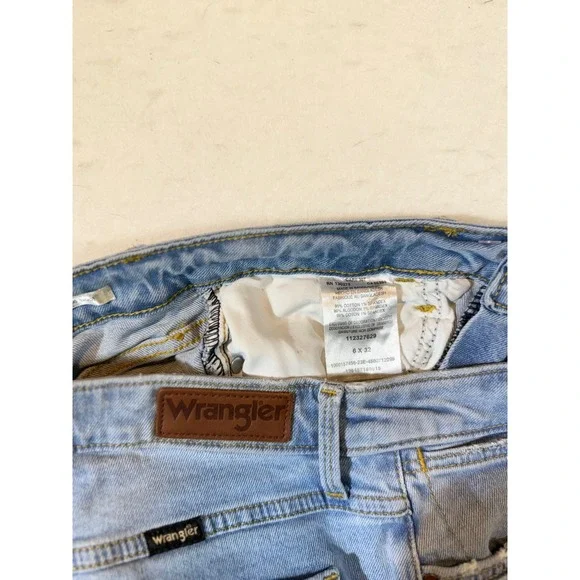 Wrangler Women's High Rise Bold Bootcut Jeans Light Wash Size 6x32 - Picture 5 of 5